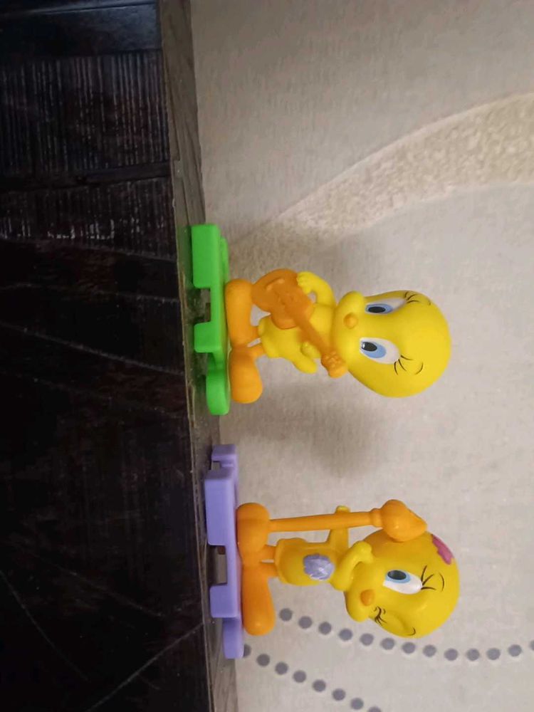 Cute Tweety Bird Figurines (Set of 2)