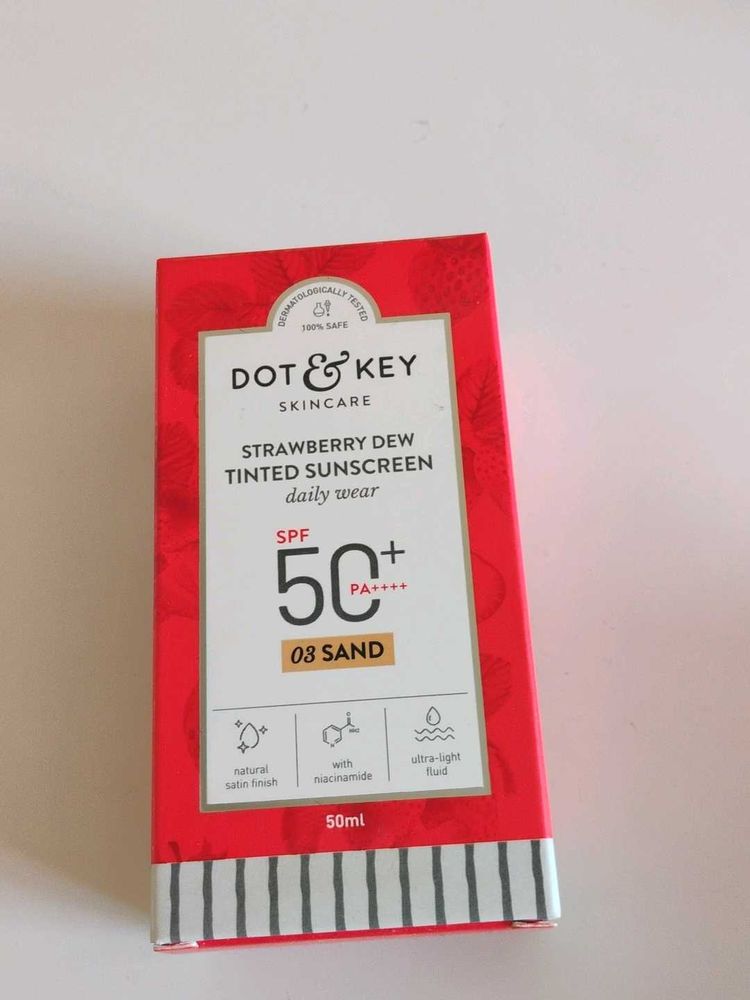 DOT &amp; KEY Strawberry Dew Tinted Sunscreen SPF 50+