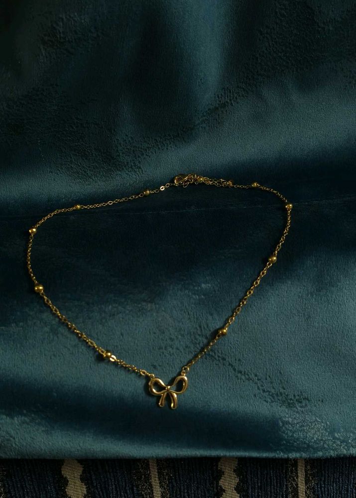 Delicate Gold Bow Necklace