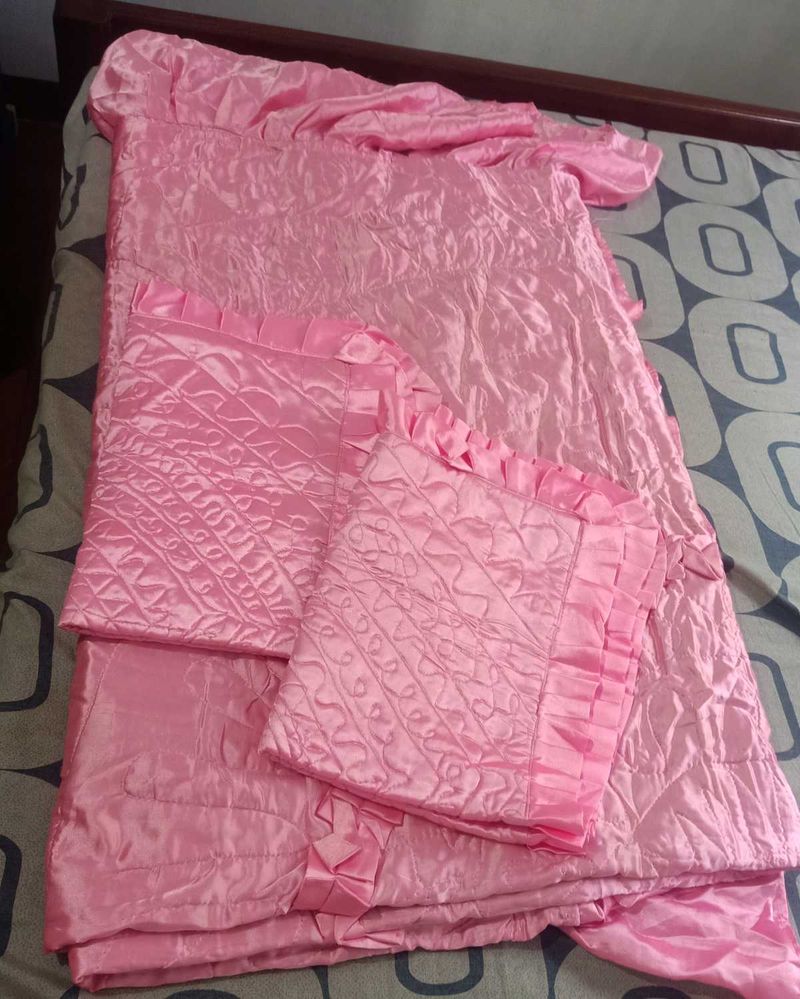 King Size Bedsheet With Pillow Covers