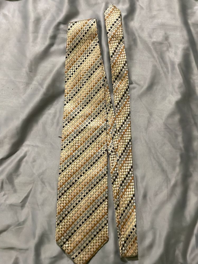 Men's Patterned Tie
