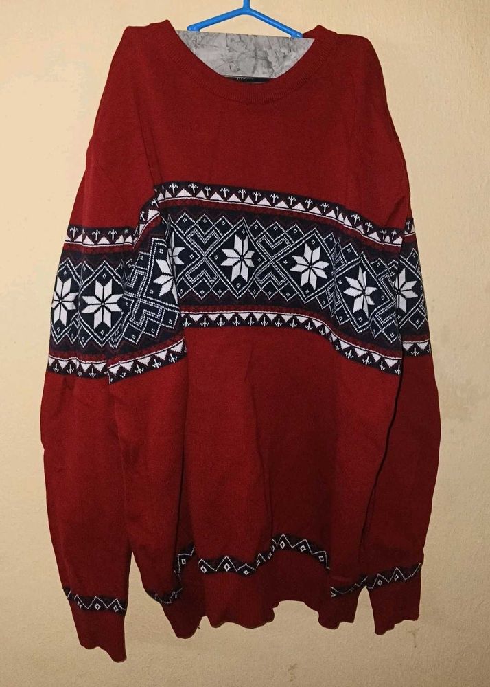 maroon sweater