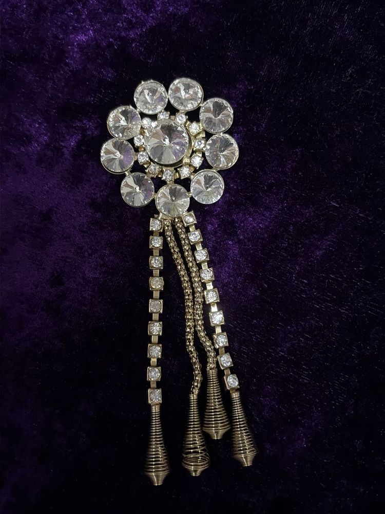 brooch for saree/suit
