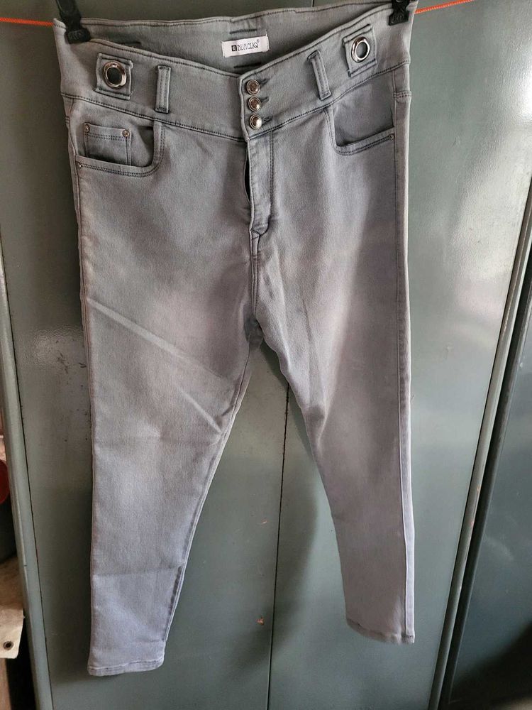 Stylish Grey Denim Jeans
