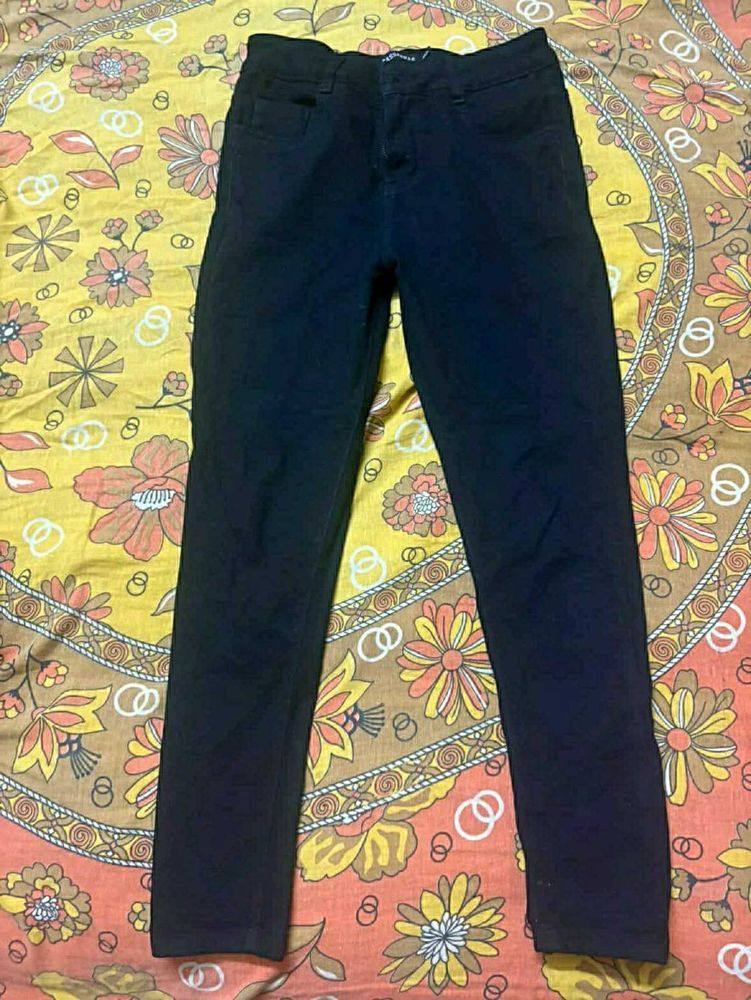 Black Skinny Jeans