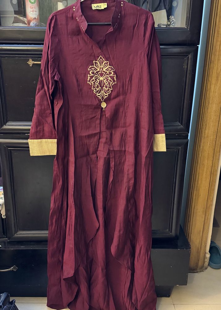 WOMEN FLOOR TOUCH KURTI WITH JACKET