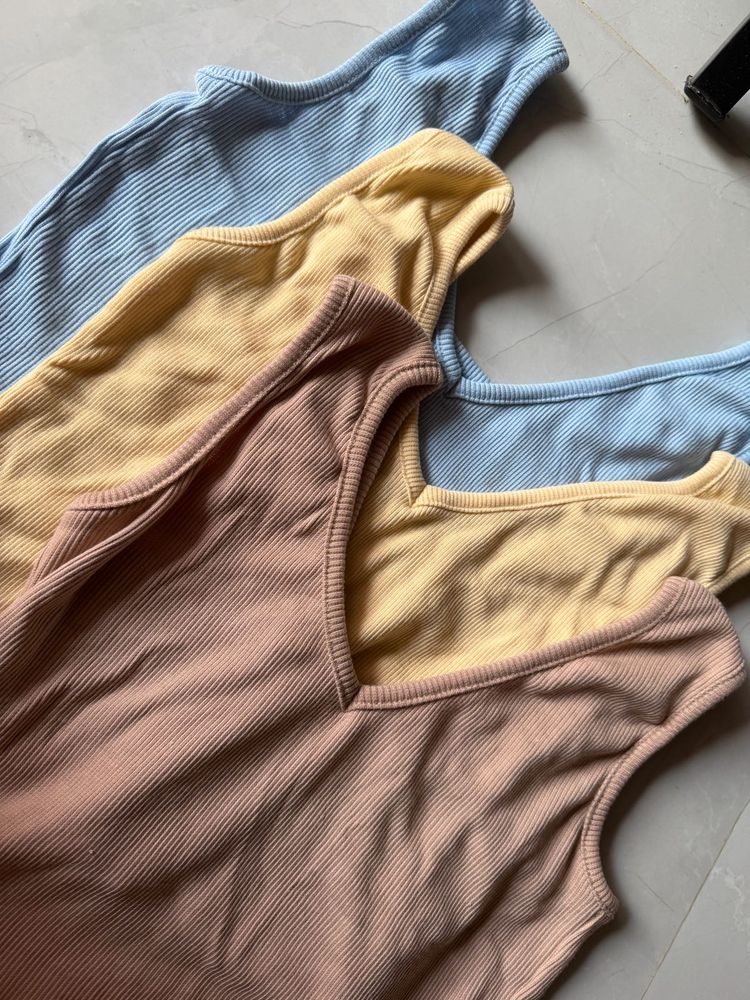 Set of 3 Ribbed V-Neck Tank Tops