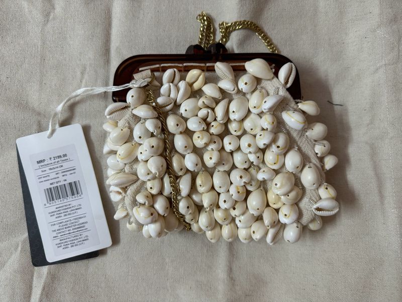 Diwaah Shell Clutch With Tags