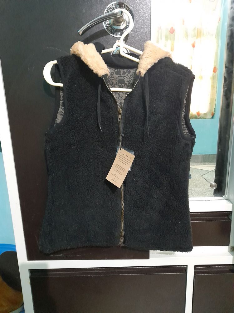 New With TAG JACKET FOR 6-10 Year Old Girl