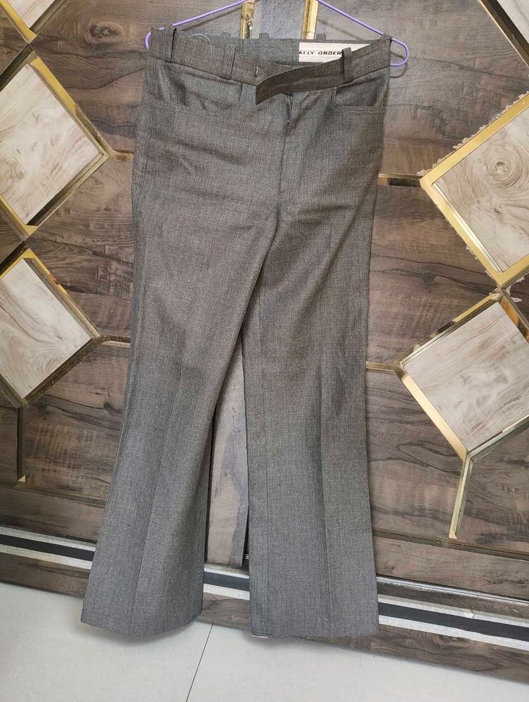 Classic low waisted grey Flared Trousers