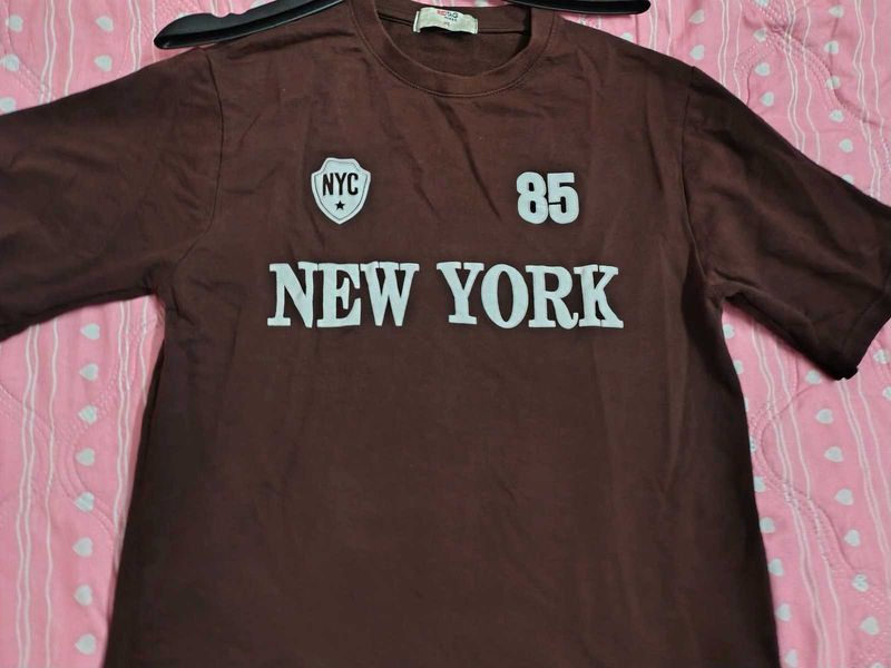 Brown New York Graphic T-Shirt unisex