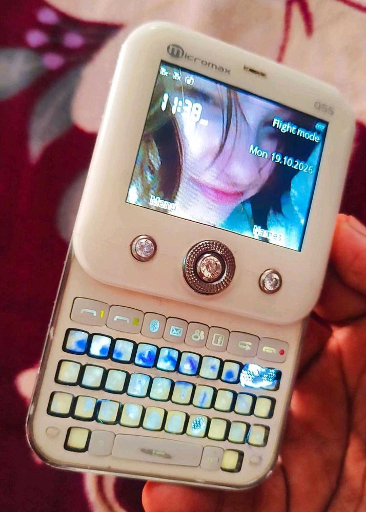 Rare Micromax Bling Q55 Java Phone