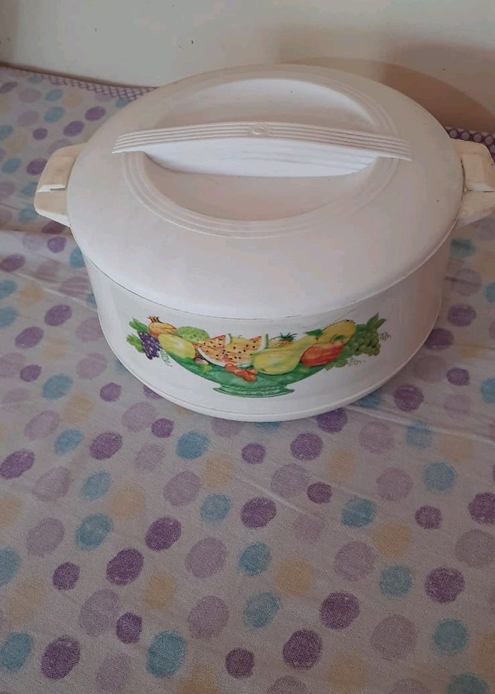 BIG SIZE INSULATED HOT POT , USED JST FOR 2 MONTHS