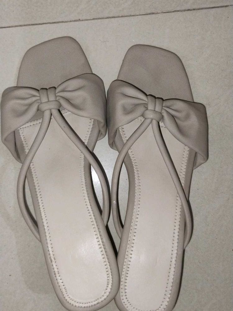 Stylish Bow Slip-On Sandals