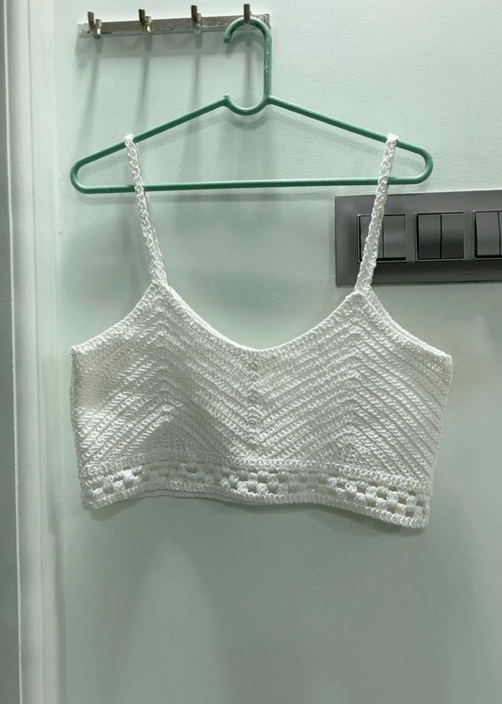 Chic White Crochet Crop Top