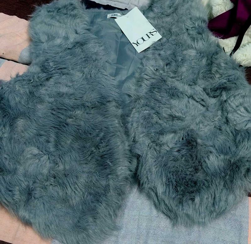 Stylish Shaggy fauc fur Half jacket