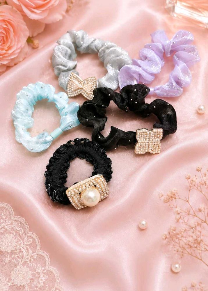 Set of 5 Pearl &amp; Bow Decorated Scrunchies