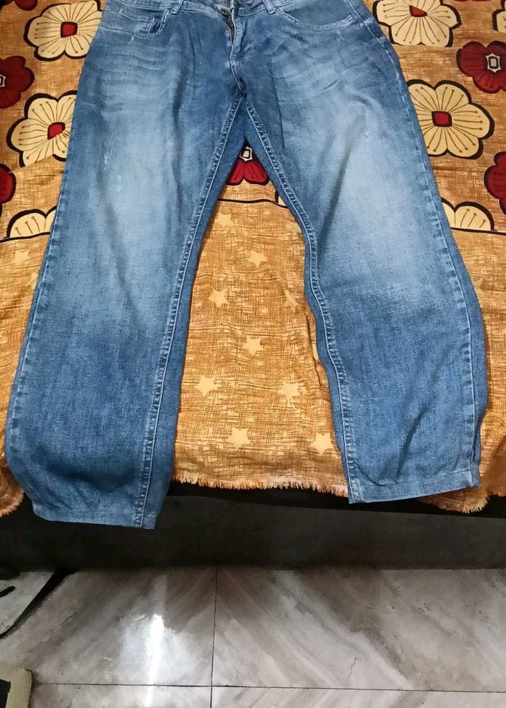 Blue Wash Relaxed Fit Jeans