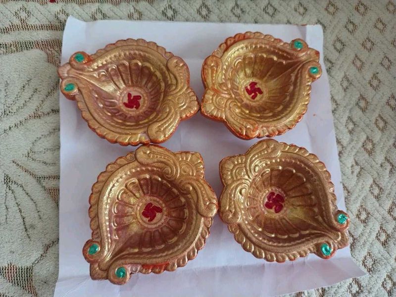 Set of 4 Decorative Diyas