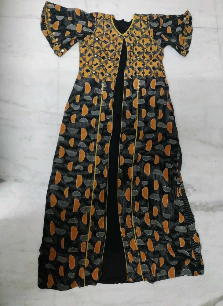 Dress With Heavy Shrug
