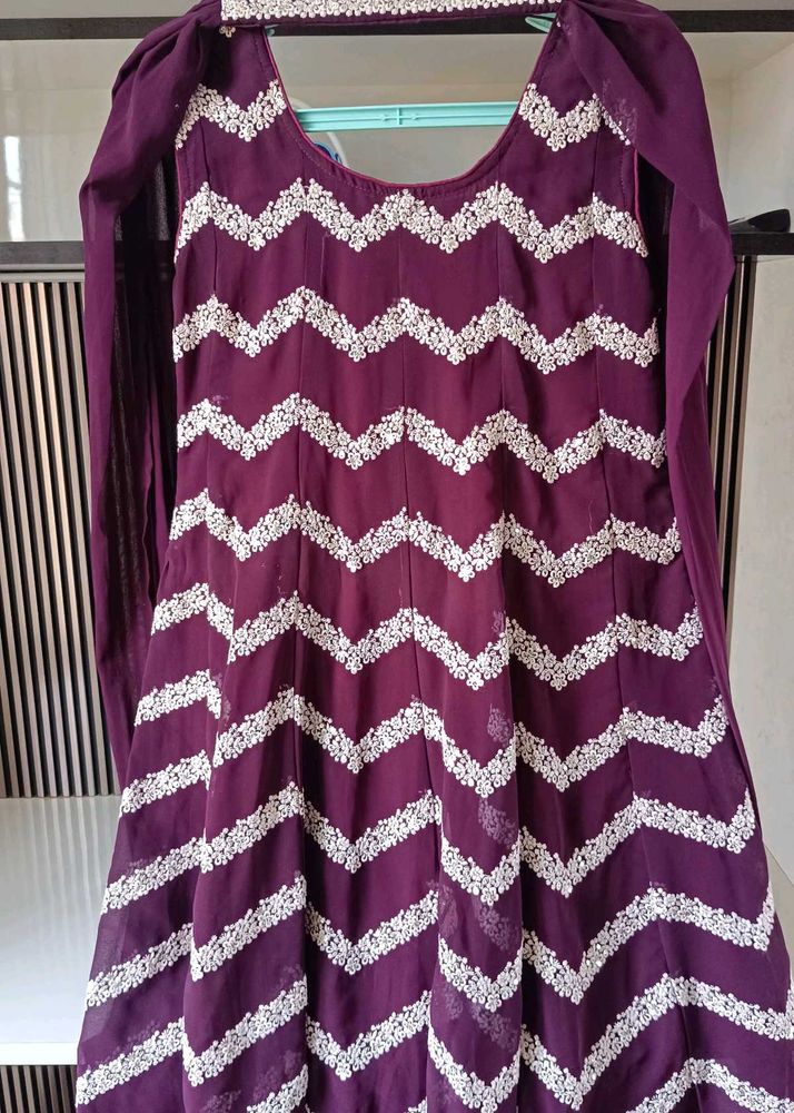purple Sleeveless suit set with duppata