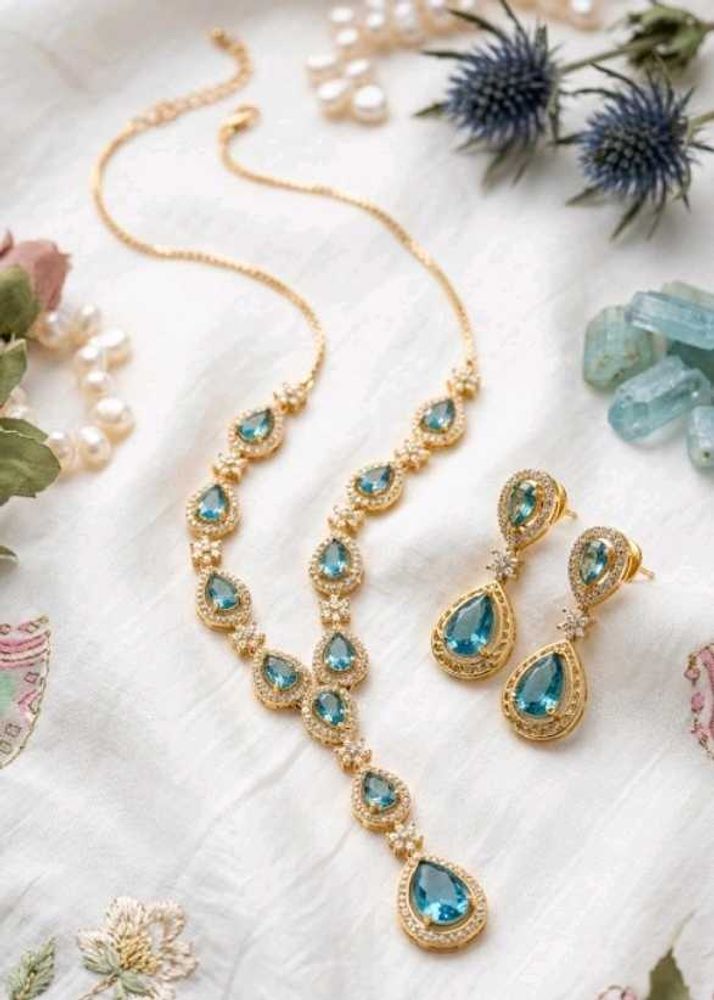 Stunning Teal Blue Crystal Jewellery Set