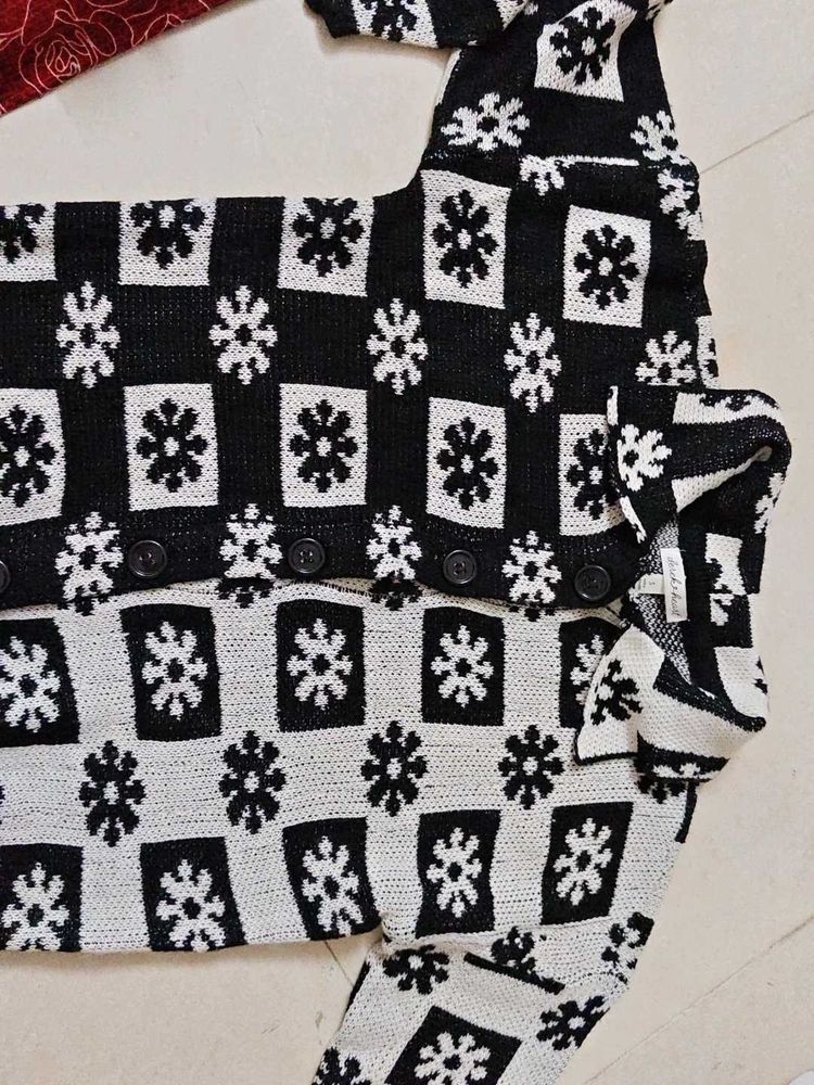 Black &amp; White Snowflake Knit Cardigan