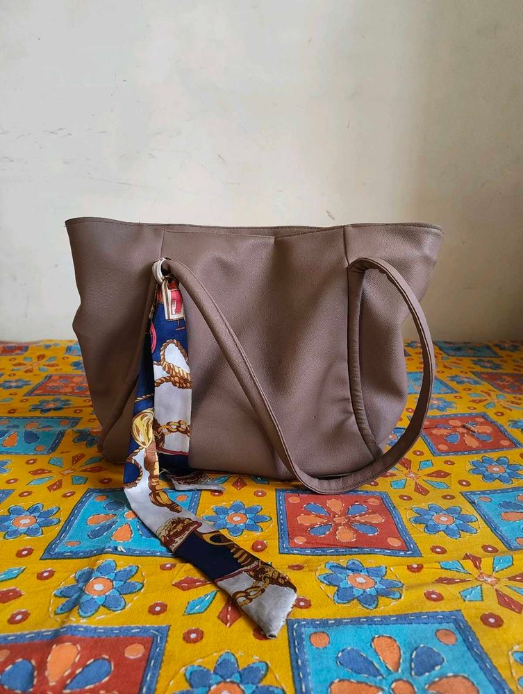 Stylish Tote Bag with Scarf Accent