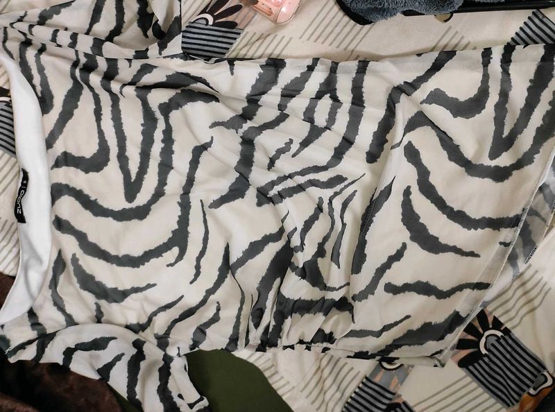 Stylish Zebra Print Top