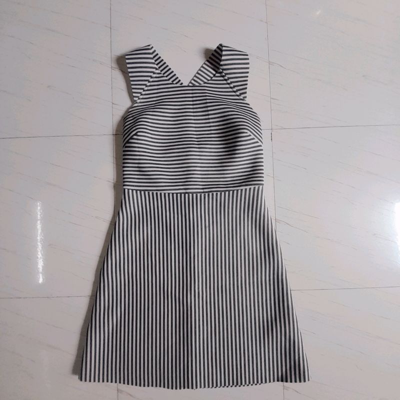 Size : M  Length : 32.5