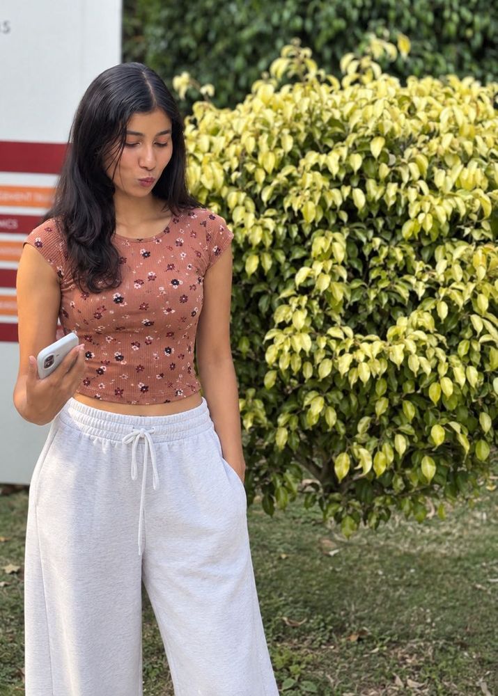 Cute Floral Print Crop Top