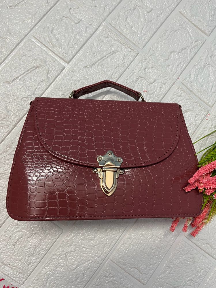 Combo of croco and ruskbrown bag