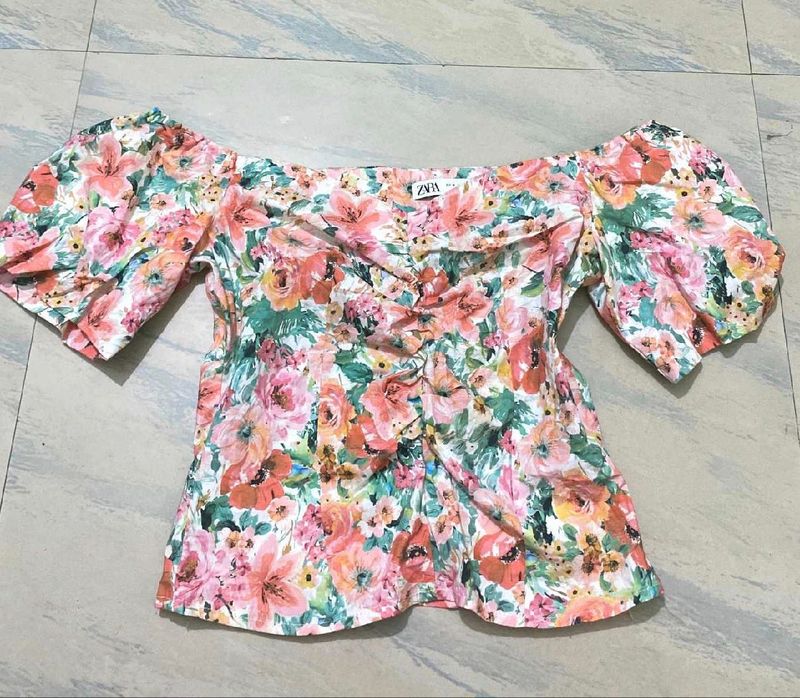Floral Off-Shoulder Puff Sleeve Top