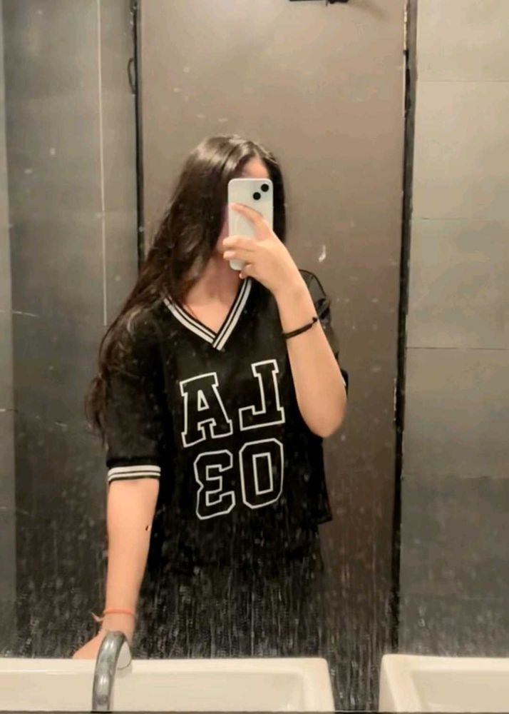 black t shirt