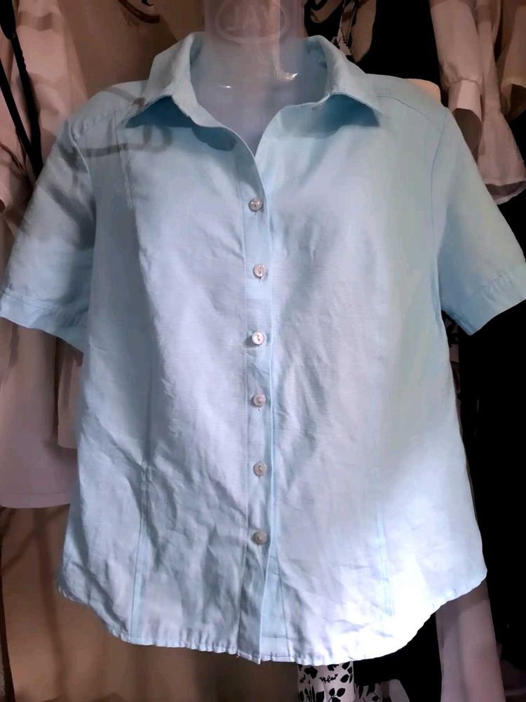 Light Blue Short Sleeve Button-Up Shirt
