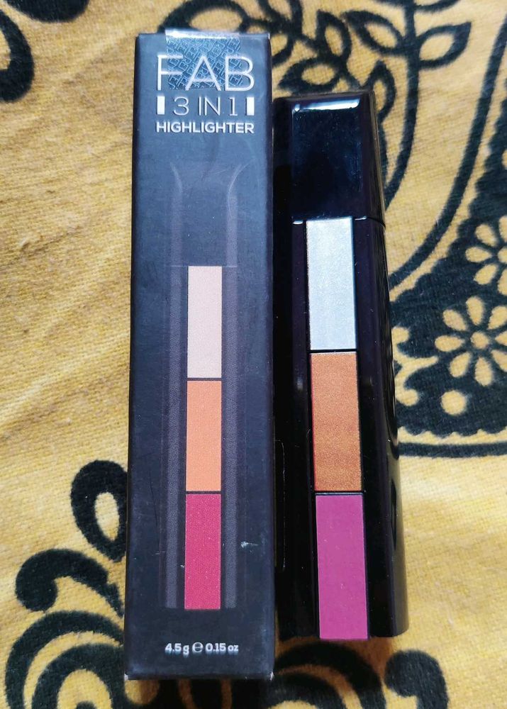 FAB 3 In 1 Highlighter