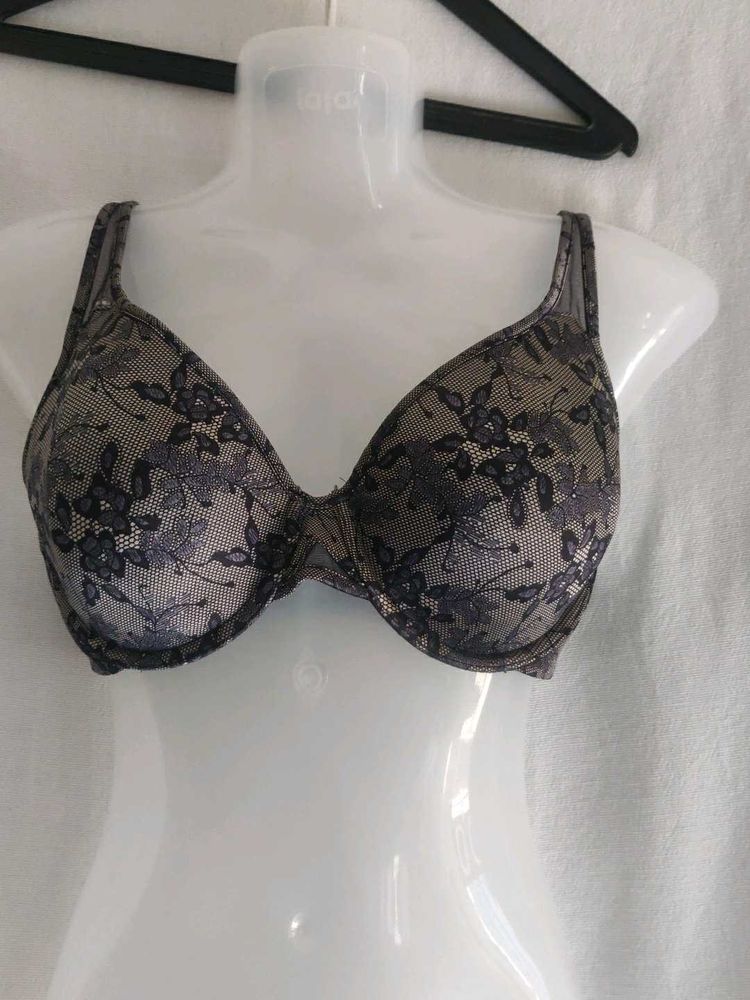 vanity fair Elegant Lace Bra