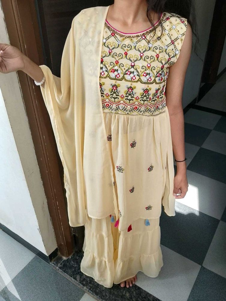 Elegant Cream Kurta Set with Dupatta