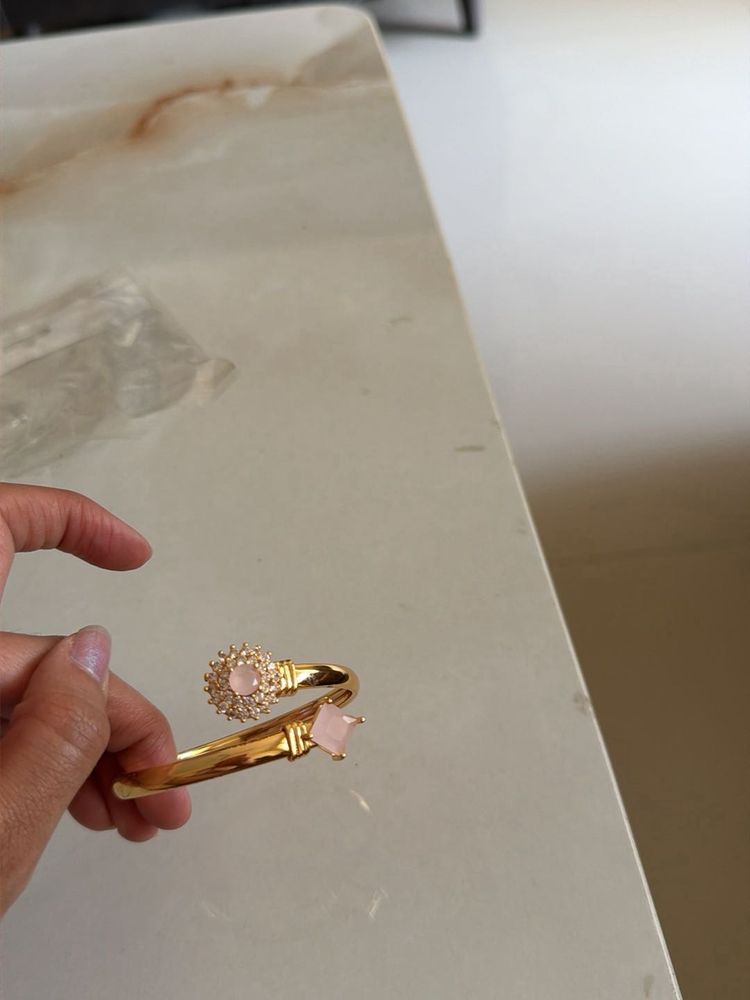 Rose Quartz &amp; Gold Bangle
