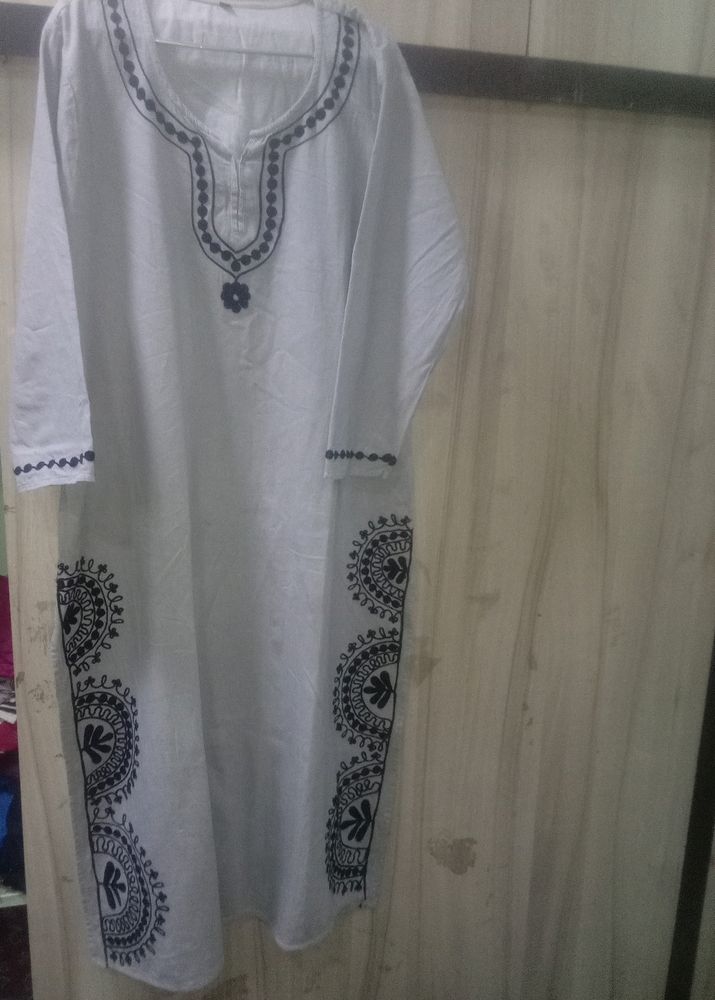 Grey and Black Embroidery Design Kurta...🖤