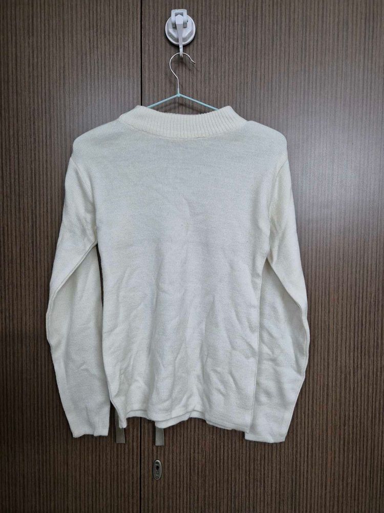 White Sweater High Neck