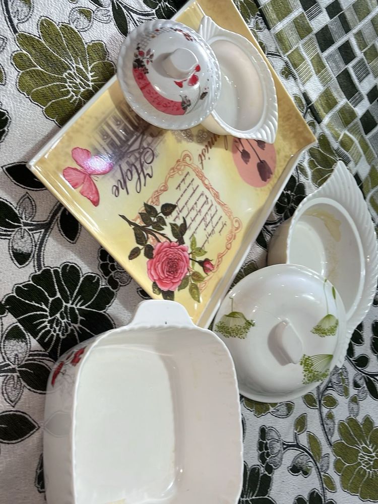 Dinnerware Set