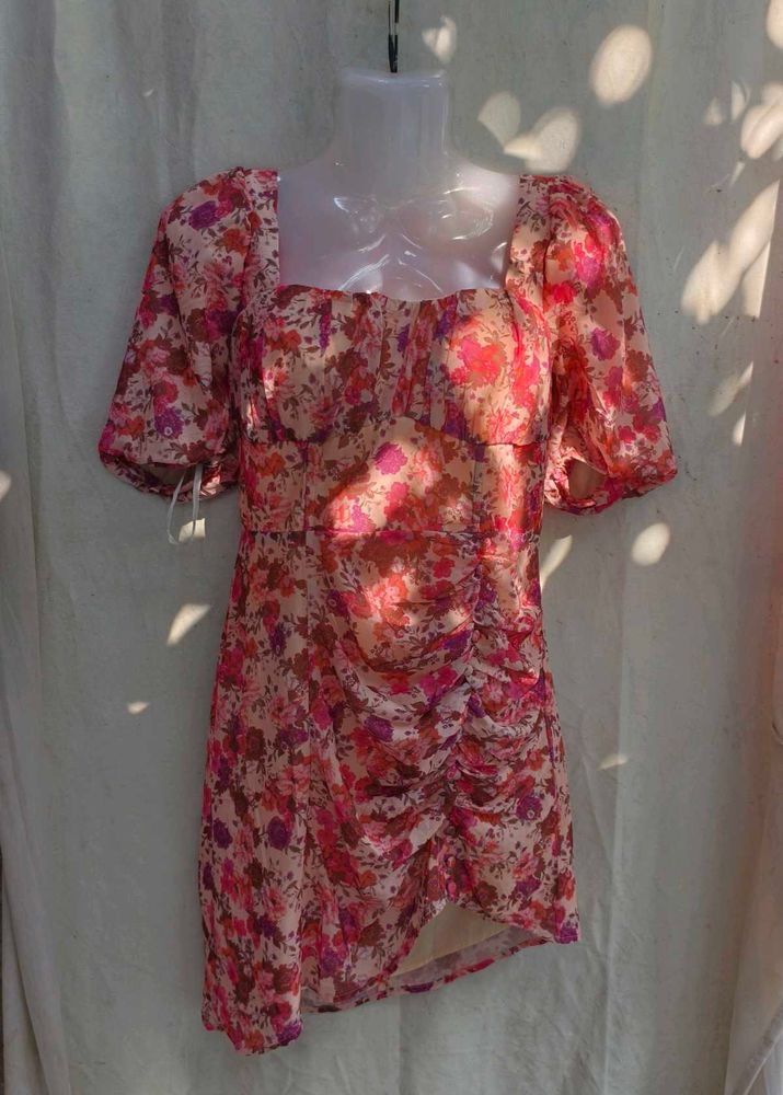 461110. Floral Ruched Mini Dress