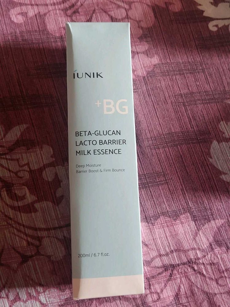 IUNIK Beta-Glucan Lacto Barrier Milk Essence