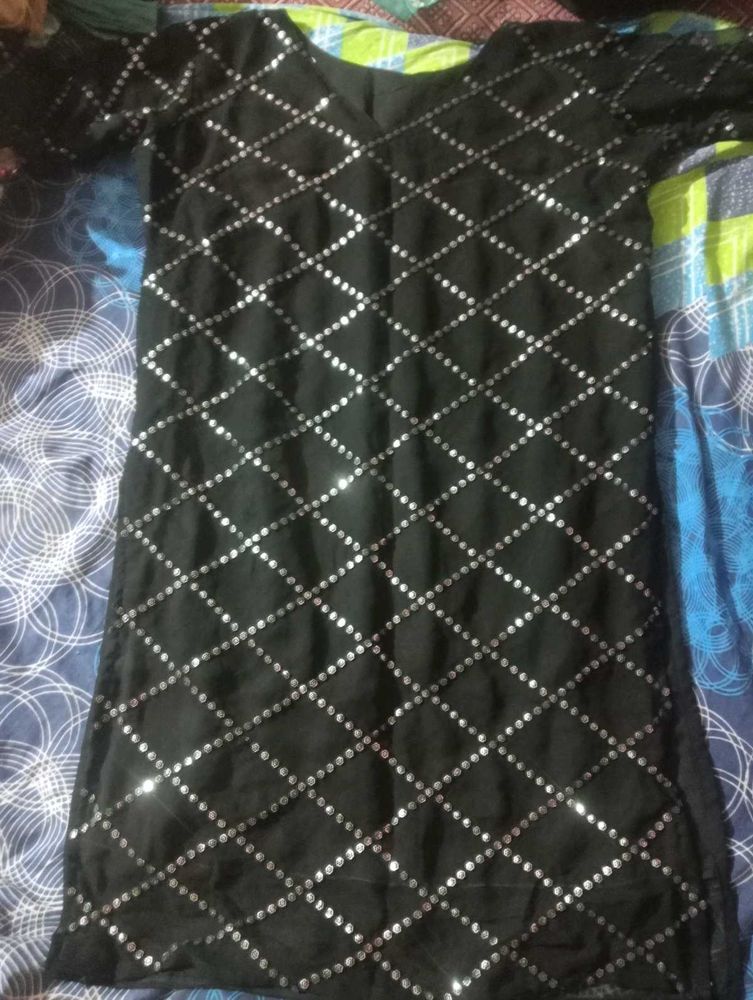 black kurti and dupatta.