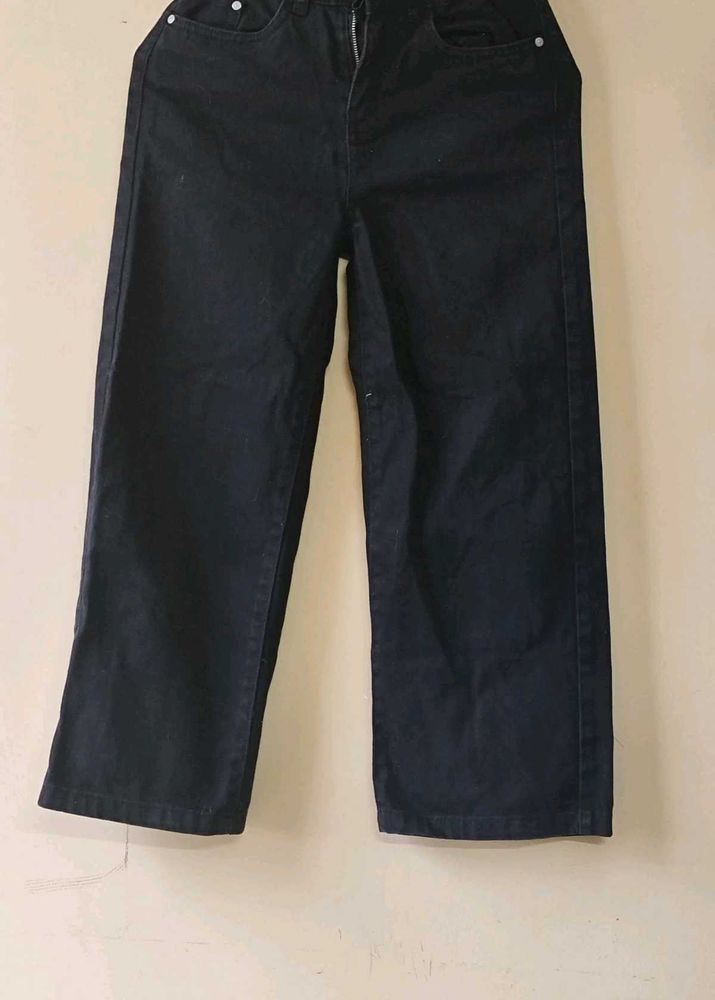 Black Straight Fit Jeans