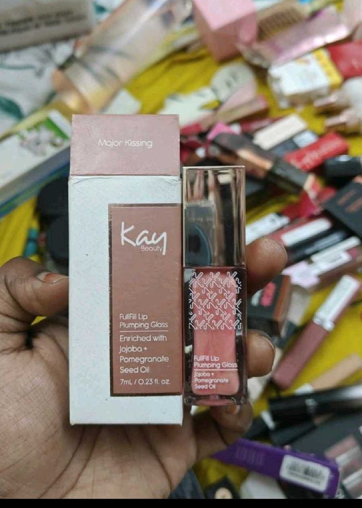 Kay Beauty Plumping Lip Gloss