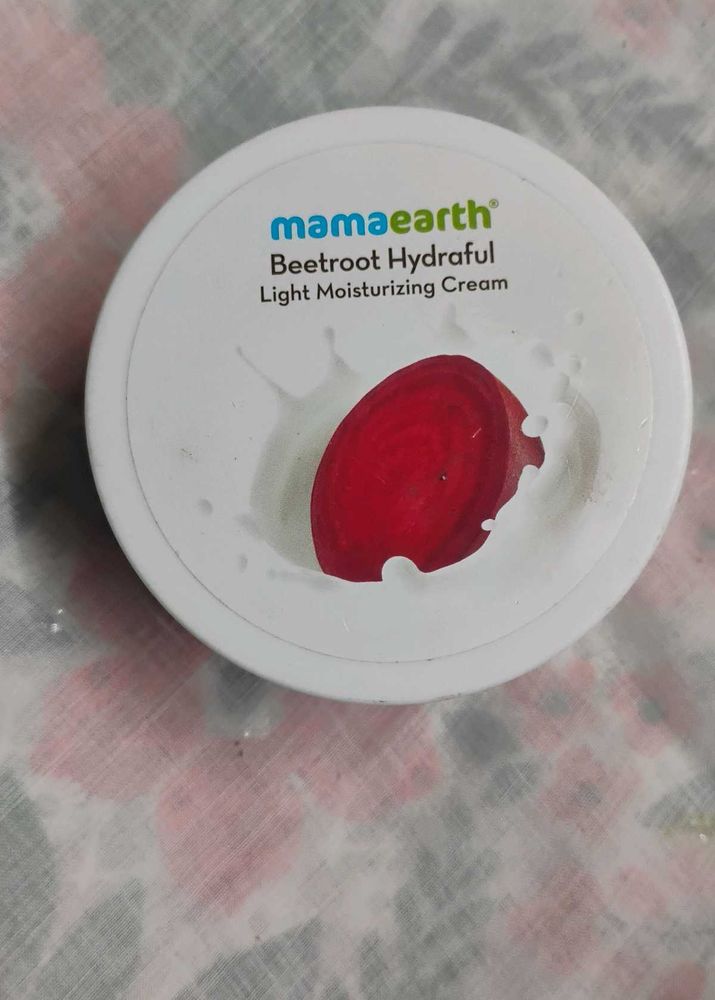 Mamaearth Beetroot Hydraful Moisturizing Cream