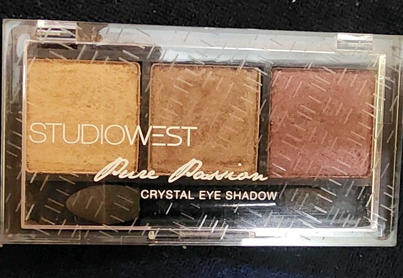 StudioWest Crystal Eye Shadow Palette