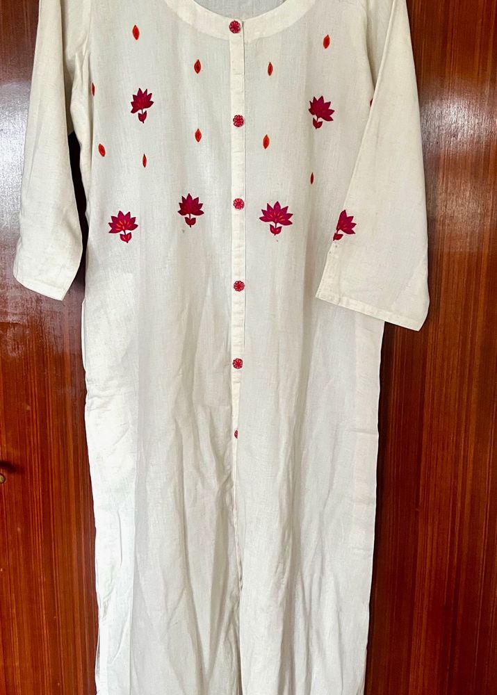 Cotton White Embroidered Kurta